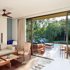 Lagoon Studio Suite King